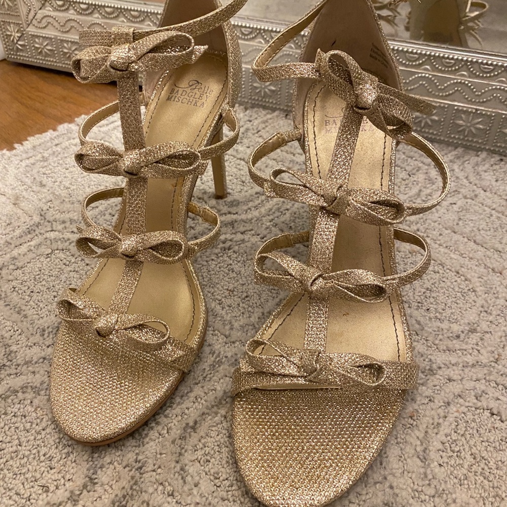 Gorgeous gold Badgley Mischka with bowties!